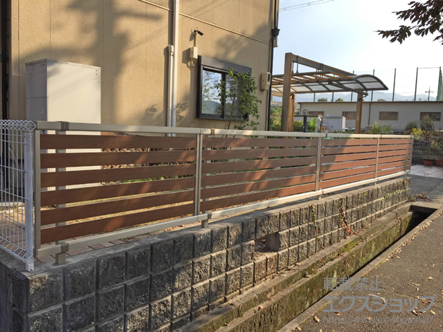 兵庫県西宮市ののフェンス・柵 ルシアスフェンスF04型 自由柱施工 施工例