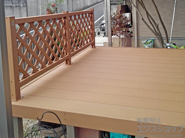 福岡県筑紫野市ののウッドデッキ マージウッドデッキ＋マージウッドデッキ ラティスパネル 施工例
