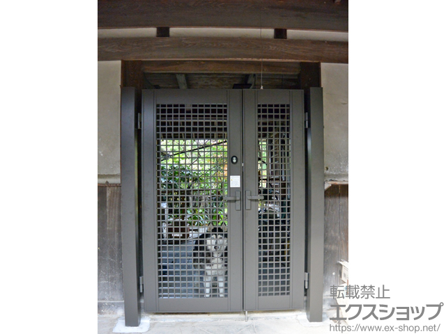 兵庫県佐用郡佐用町のの門扉 エルネクス門扉 M-KK型 両開き　柱使用 施工例