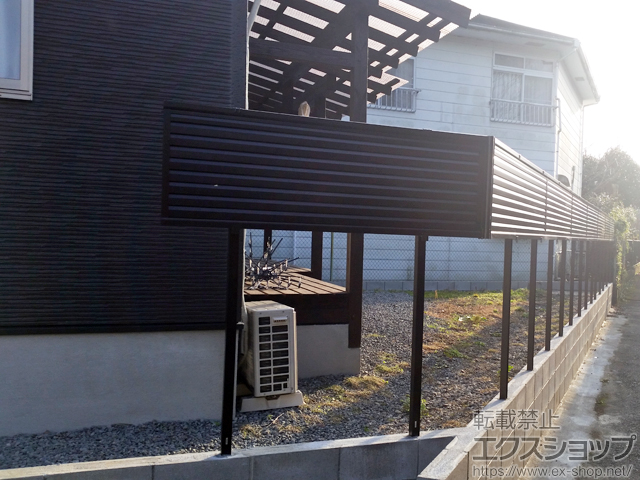 熊本県阿蘇市ののフェンス・柵 レスティナフェンス5型 目隠しルーバー 2段支柱 施工例