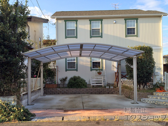 茨城県つくば市ののカーポート プレシオスポート ワイド 積雪〜20cm対応＋収納式物干しセット2型 2本入り×1セット 施工例