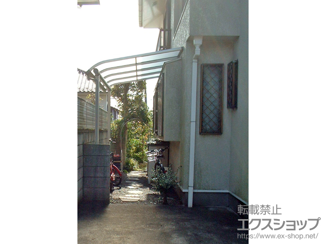 神奈川県横浜市ののテラス屋根 プレシオステラス R型 テラスタイプ 単体 積雪〜20cm対応 施工例