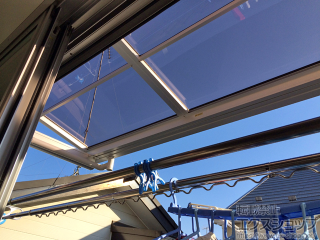 東京都練馬区のLIXIL リクシル（トステム）のバルコニー・ベランダ屋根 ライザーテラスII F型 ルーフタイプ 単体 積雪〜20cm対応 施工例