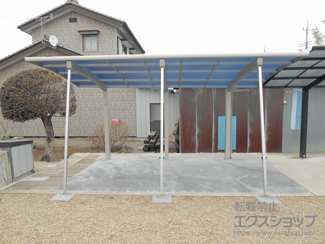 群馬県安中市ののカーポート レイナポートグラン50 積雪〜50cm対応＋着脱式サポート 標準・ハイルーフ兼用 3本入×1セット＋屋根ふき材補強部品 施工例