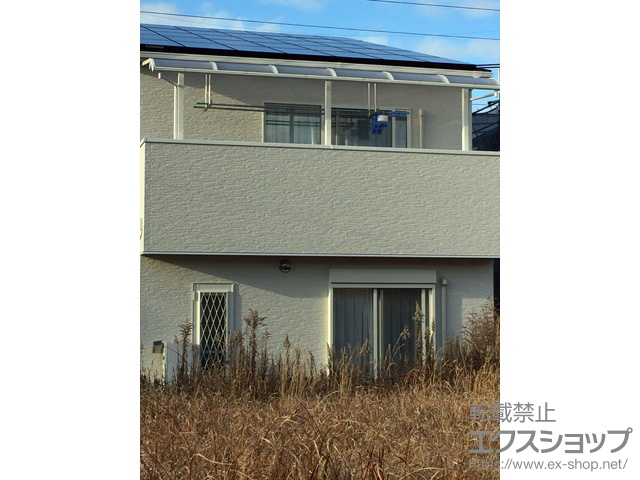 大阪府茨木市ののバルコニー・ベランダ屋根 ヴェクターテラス R型 屋根タイプ 連棟 積雪〜20cm対応＋吊り下げ式物干し 施工例