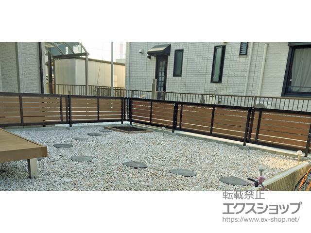 三重県四日市市ののフェンス・柵 ルシアスフェンスH02型 横板格子 複合カラー 自由柱施工 施工例