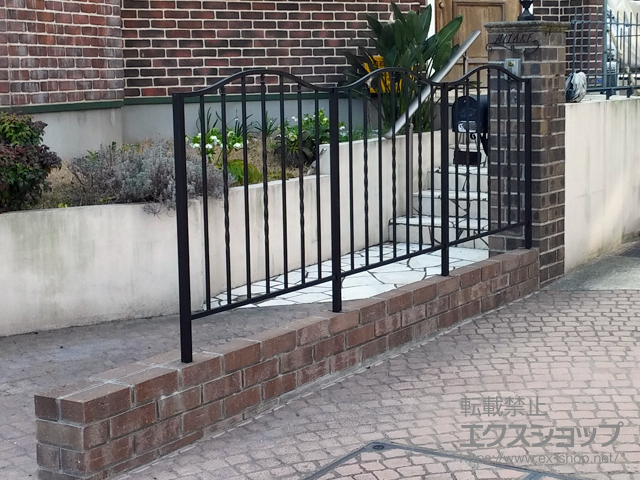 神奈川県横浜市ののフェンス・柵 ラフィーネフェンス1型 間仕切りタイプ 施工例