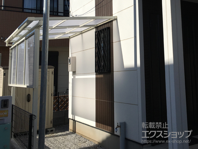 埼玉県桶川市ののテラス屋根 スピーネ F型 テラスタイプ 単体 積雪〜20cm対応＋スピーネ 前面スクリーン（1段） 施工例