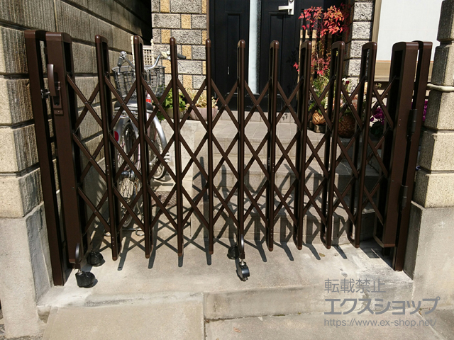 兵庫県尼崎市ののカーゲート レイオス1型 ノンレール 片開き 22S 施工例