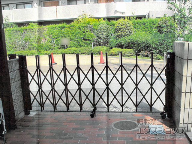 兵庫県尼崎市ののカーゲート トリップゲート RA型 ノンレール 片開き 30S 施工例