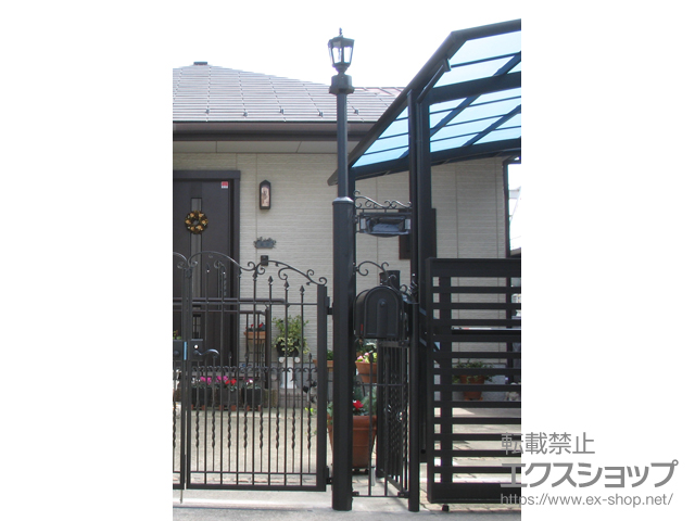 神奈川県横浜市のの トラディシオン機能門柱1型 門柱仕様 機能門柱/サンドブラスト1型：インターホン加工なし 施工例