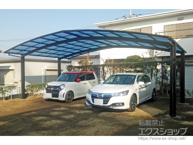 神奈川県伊勢原市ののカーポート レイナトリプルポートグラン 積雪〜20cm対応＋水平式物干し(カ―ポート柱用) 2本入り×1セット 施工例