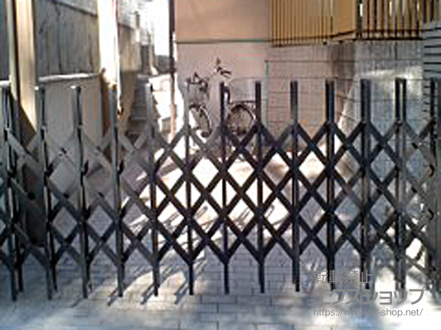 大阪府吹田市ののカーゲート トリップゲート NC型 ノンキャスター 片開き 30S 施工例