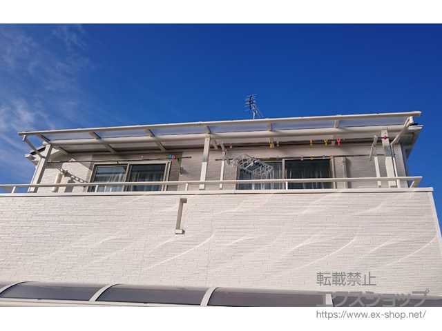 京都府木津川市ののバルコニー・ベランダ屋根 ヴェクターテラス R型 屋根タイプ 連棟 積雪〜20cm対応 施工例