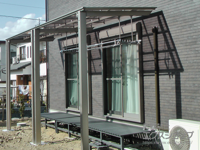 岐阜県養老郡養老町ののテラス屋根 フーゴF テラスタイプ 連棟 積雪〜20cm対応 施工例