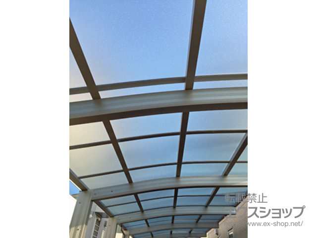 東京都八王子市ののカーポート レイナポートグラン50 縦連棟 積雪〜50cm対応 施工例