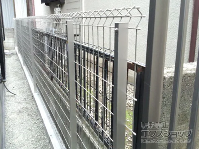 神奈川県川崎市のYKKAPのフェンス・柵・塀 イーネットフェンス1F型 自由柱タイプ 施工例
