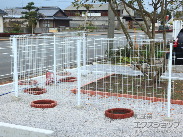 大分県宇佐市ののフェンス・柵 イーネットフェンス1F型 自由柱 施工例