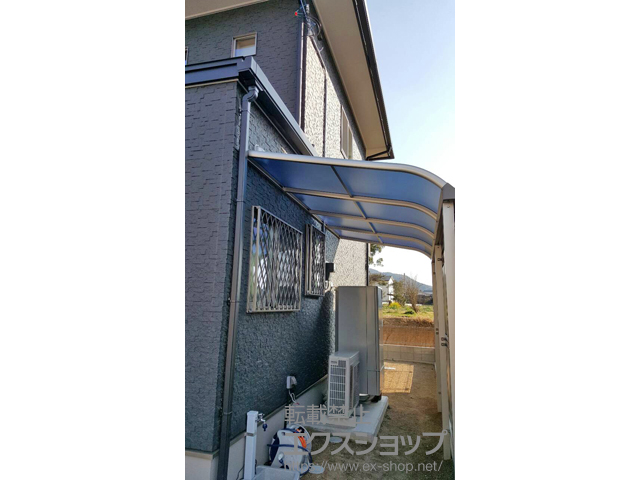 香川県高松市ののテラス屋根 ヴェクターテラス  R型 テラスタイプ 単体 積雪〜20cm対応＋前面パネル 柱標準用(テラス屋根用) 施工例