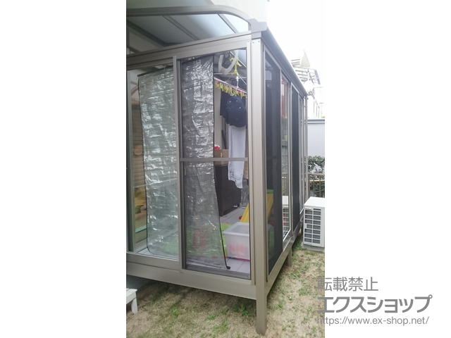 神奈川県横浜市のLIXIL リクシル（トステム）のテラス囲い・サンルーム サニージュ R型 床納まり 積雪〜20cm対応 施工例