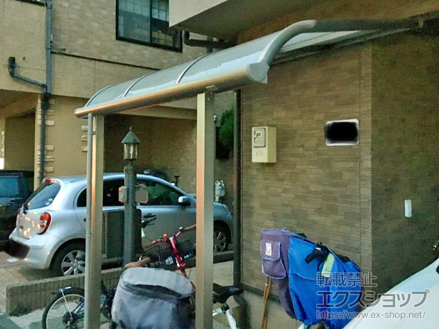 神奈川県川崎市のLIXIL リクシル（トステム）のテラス屋根 パワーアルファ RB型 テラスタイプ 単体 積雪〜30cm対応 施工例