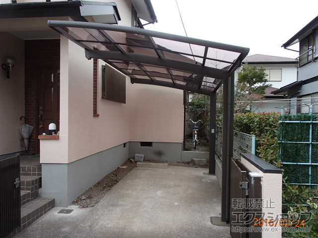 埼玉県狭山市ののカーポート ネスカR (ラウンドスタイル) 積雪〜20cm対応＋着脱式サポート 標準柱用 2本入×1セット 施工例