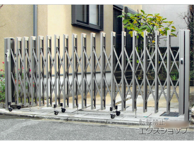 千葉県松戸市ののカーゲート アルシャインII M型 Aタイプ ノンレール 片開き 390S 施工例