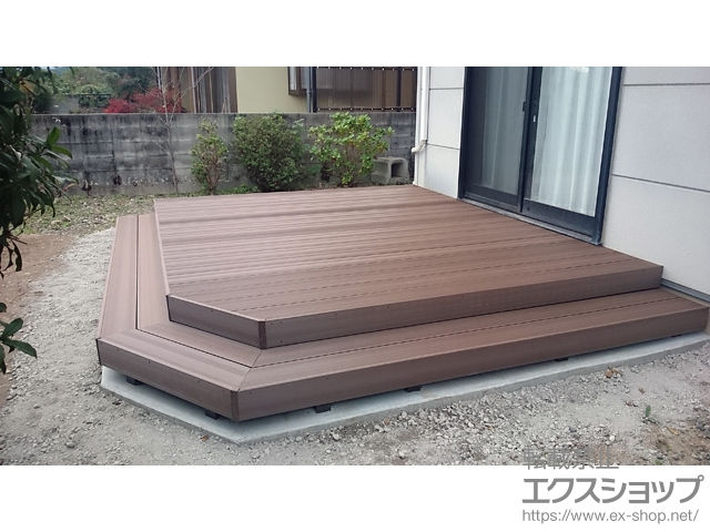 大分県中津市ののウッドデッキ 樹ら楽ステージ　木彫タイプ 施工例