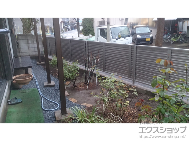 東京都葛飾区ののフェンス・柵 ミエーネフェンス 目隠しルーバータイプ 自由柱施工 施工例