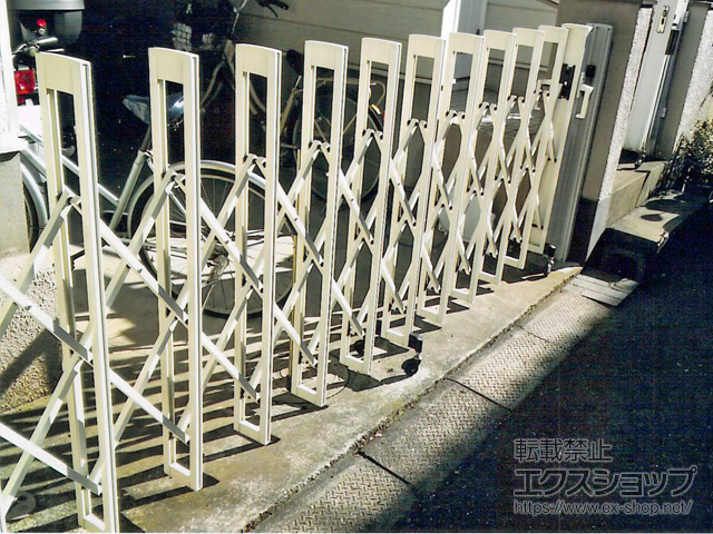 埼玉県さいたま市ののカーゲート アルシャインII L型 Aタイプ ノンレール 片開き 360S 施工例