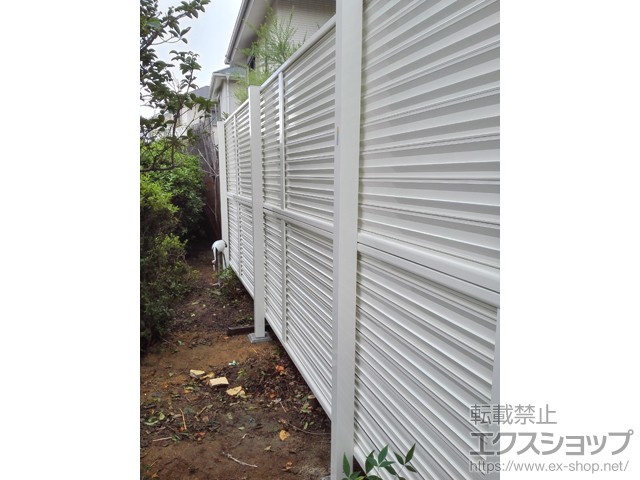 大阪府富田林市ののフェンス・柵 ミエーネフェンス 目隠しルーバータイプ 2段支柱 施工例