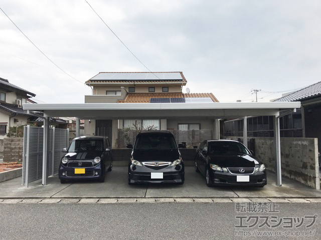 島根県江津市のLIXIL リクシル（トステム）のカーポート テリオスポートIII 1500 3台用 角柱4本仕様 積雪〜50cm対応 施工例