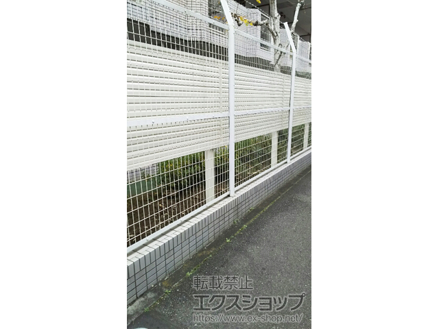 東京都中野区ののフェンス・柵 ミエーネフェンス 目隠しルーバータイプ 2段支柱 自立建て用（パネル1段） 施工例