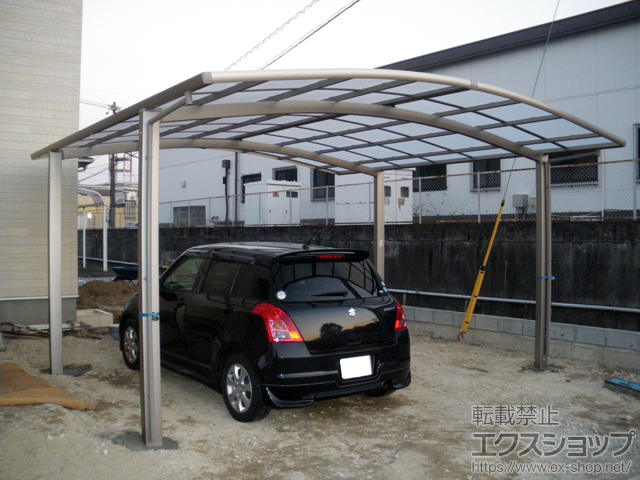 大分県中津市ののカーポート ネスカR (ラウンドスタイル) ワイド 積雪〜20cm対応 施工例