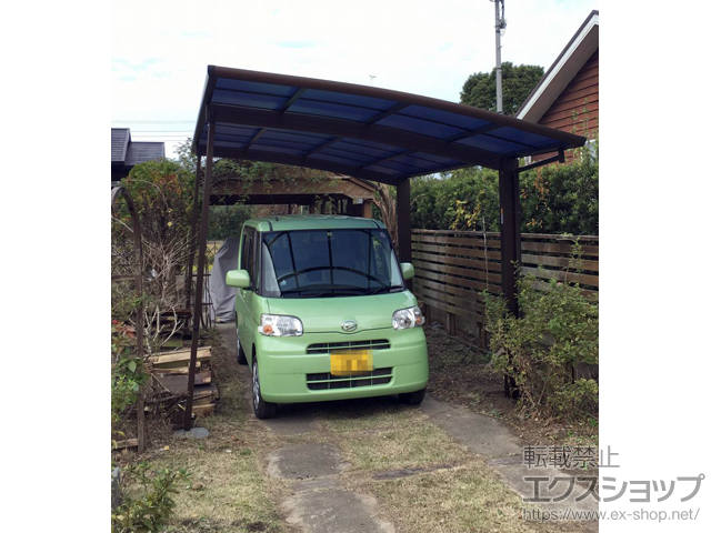 千葉県いすみ市ののカーポート レイナポートグラン　積雪〜20cm対応＋着脱式サポート　標準・ハイルーフ兼用　2本入り×1セット 施工例