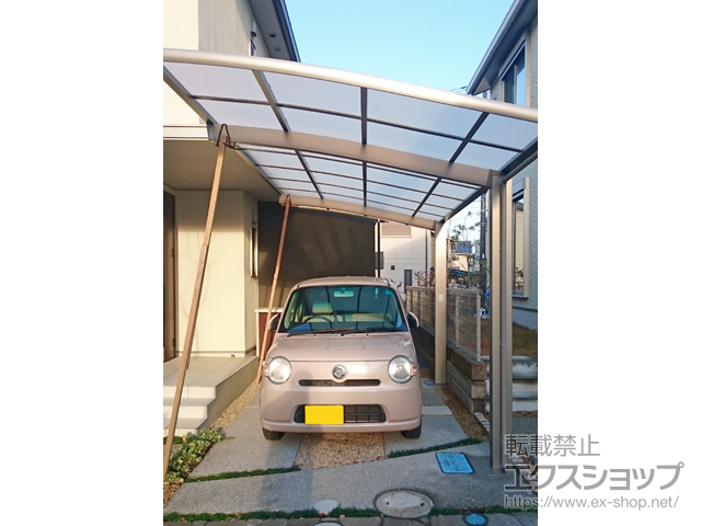 埼玉県吉川市ののカーポート ネスカR (ラウンドスタイル) 積雪〜20cm対応 施工例