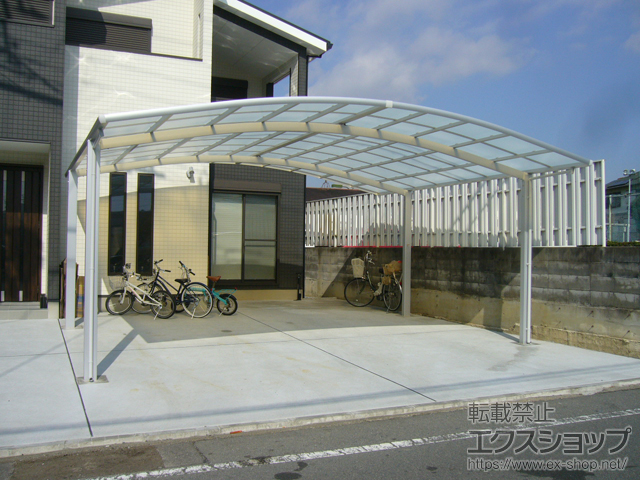 大阪府交野市ののカーポート ネスカR (ラウンドスタイル) ワイド 積雪〜20cm対応 施工例