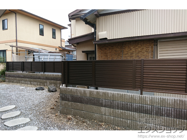 静岡県湖西市ののフェンス・柵 ミエーネフェンス 目隠しルーバー 自由柱施工 施工例