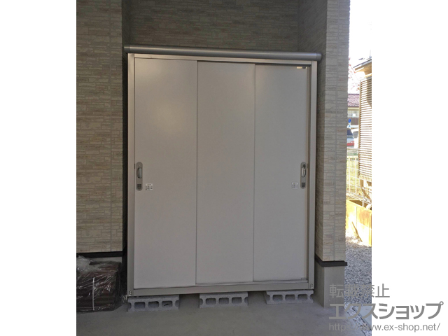 神奈川県川崎市のの物置・屋外倉庫 エスモ 一般型 (ESE-1507A-PW) 施工例