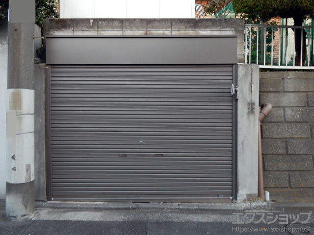 神奈川県横浜市ののガレージシャッター プラテアII スチールタイプ 手動式 施工例