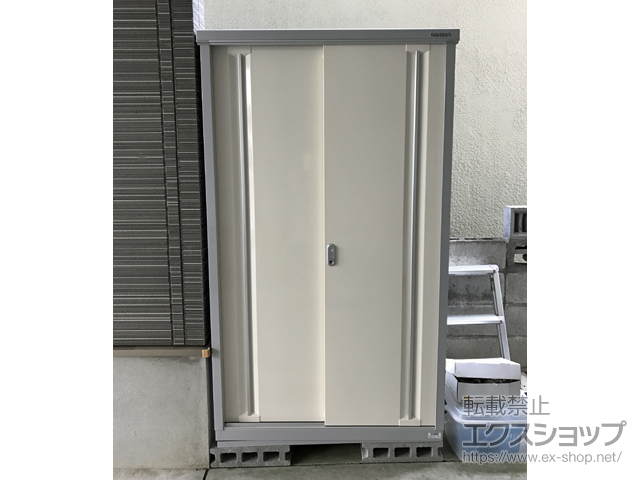 熊本県熊本市のの物置・屋外倉庫 シンプリー 一般型 1100×615×1903 MJX-116E-P-FW 施工例