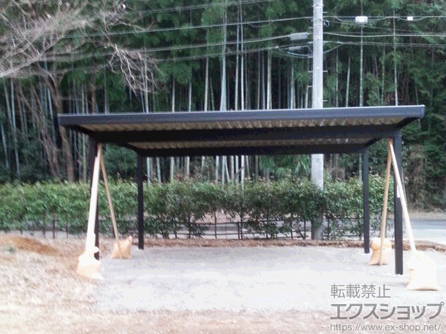 茨城県つくば市のLIXIL リクシル（トステム）のカーポート テリオスポートIII 1500 2台用 角柱4本仕様 積雪〜50cm対応 施工例