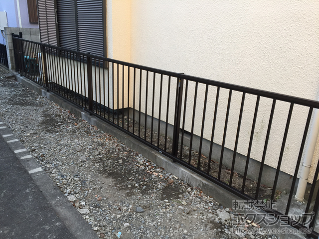 東京都足立区ののフェンス・柵 ミエッタフェンス 防犯たて格子タイプ 自由柱施工 施工例