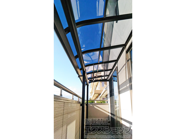 福岡県北九州市ののバルコニー・ベランダ屋根 ヴェクターテラス R型 屋根タイプ 連棟 積雪〜20cm対応 施工例