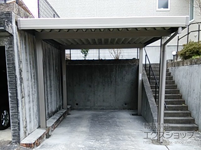 宮城県仙台市のLIXIL リクシル（トステム）のカーポート テリオスポートIII 1500 角柱4本仕様 積雪〜50cm対応 施工例