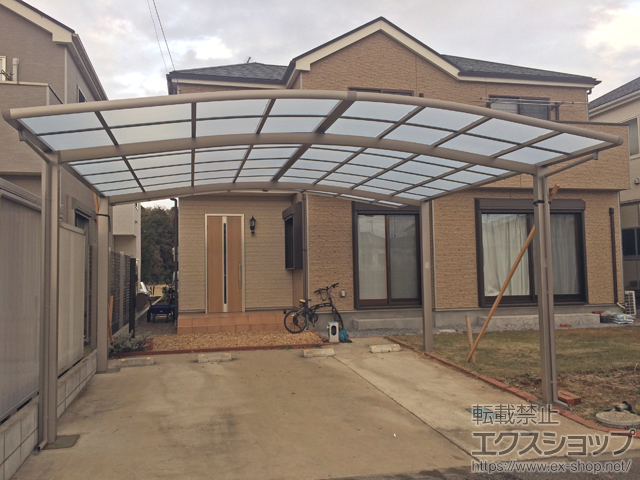 茨城県つくば市ののカーポート ネスカR (ラウンドスタイル) ワイド 積雪〜20cm対応 施工例