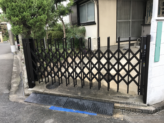 大阪府高槻市ののカーゲート トリップゲート NC型 ノンキャスター 片開き30S 施工例