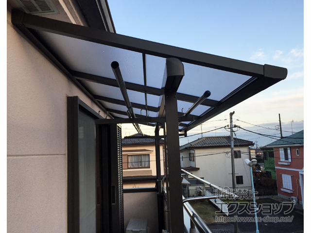 東京都あきる野市ののバルコニー・ベランダ屋根 スピーネ F型 屋根タイプ 単体 積雪〜20cm対応 施工例