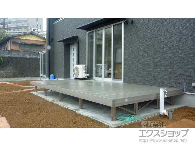 長崎県諫早市ののウッドデッキ 樹ら楽ステージ 木彫 施工例