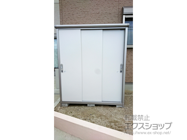 福岡県糟屋郡須惠町のの物置・屋外倉庫 エスモ 一般型 1650×900×1959 ESE-1609A-PW 施工例